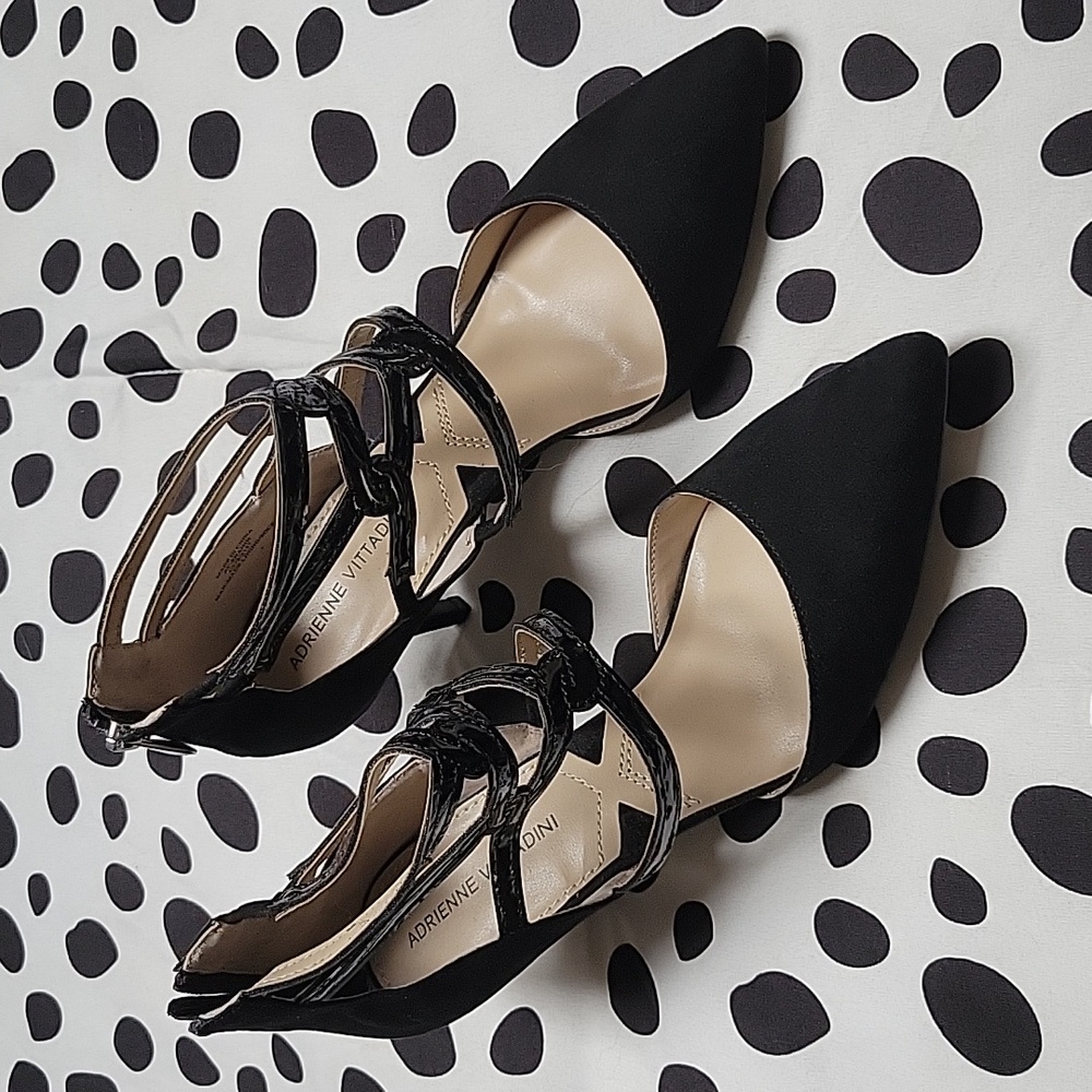 NWOT Adrienne Vittadini Black Heels, size 8 with 3" zippered back heels.